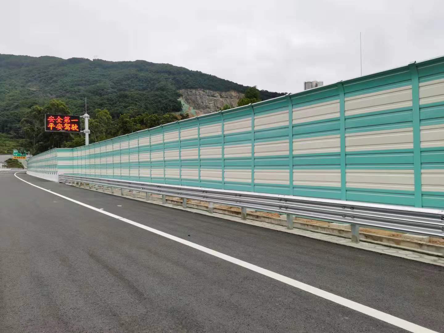 四川省仁壽至屏山新市公路井研至孝姑段交通安全設(shè)施工程施工 JA3標(biāo)段